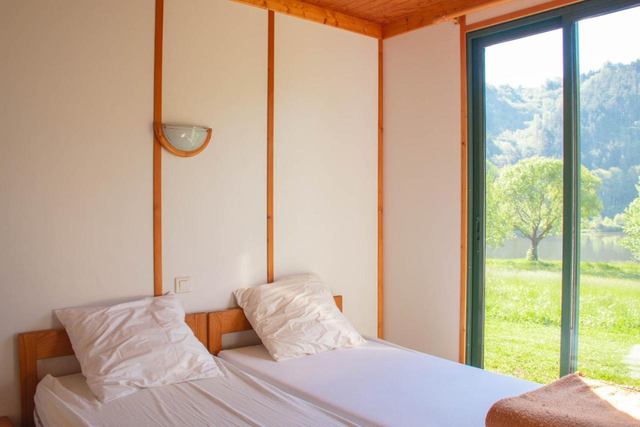 Les Chalets De Booz Saint-Germain-du-Teil Kültér fotó