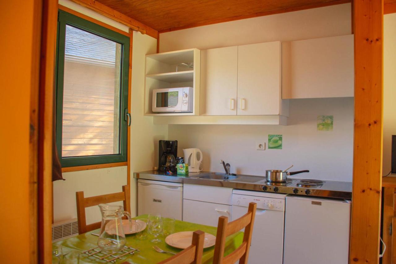 Les Chalets De Booz Saint-Germain-du-Teil Kültér fotó