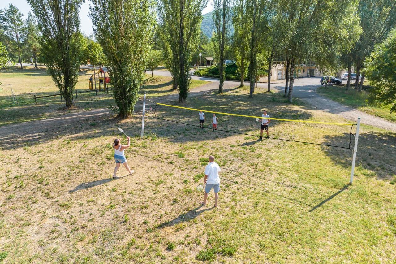 Les Chalets De Booz Saint-Germain-du-Teil Kültér fotó