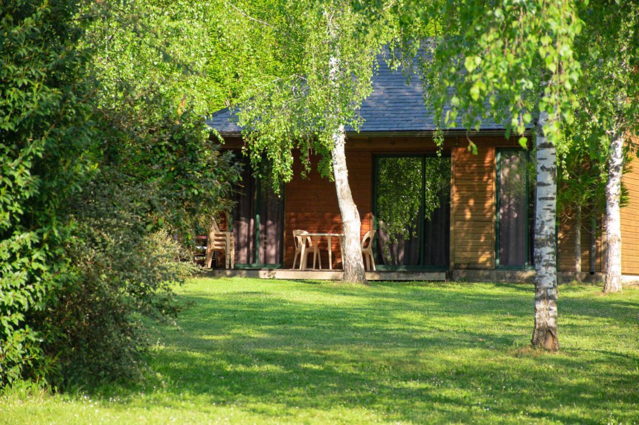 Les Chalets De Booz Saint-Germain-du-Teil Kültér fotó